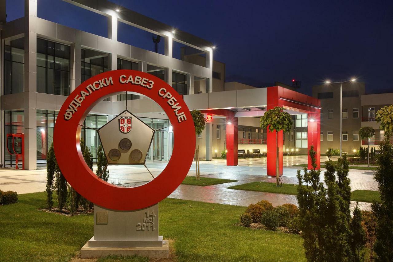 Hotel Srbija Lux Stara Pazova Exterior foto